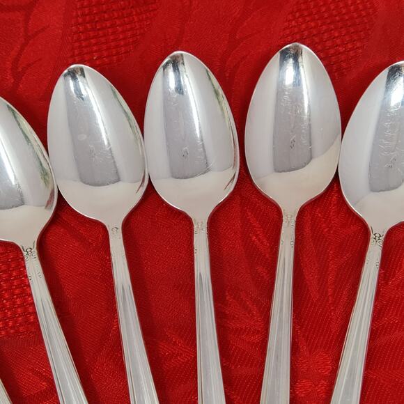 8pc Teaspoons May Queen Holmes & Edwards Silverplate Flatware Monogram "N" - Picture 4 of 12
